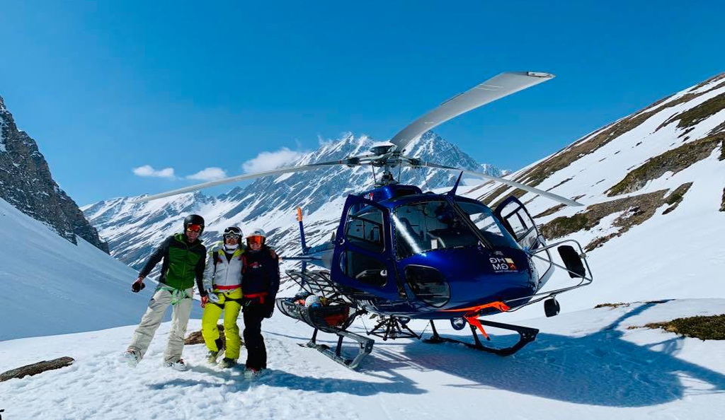 Réservation et site internet de Ski hors-piste en hélicoptère et Héliski guidé en italie
