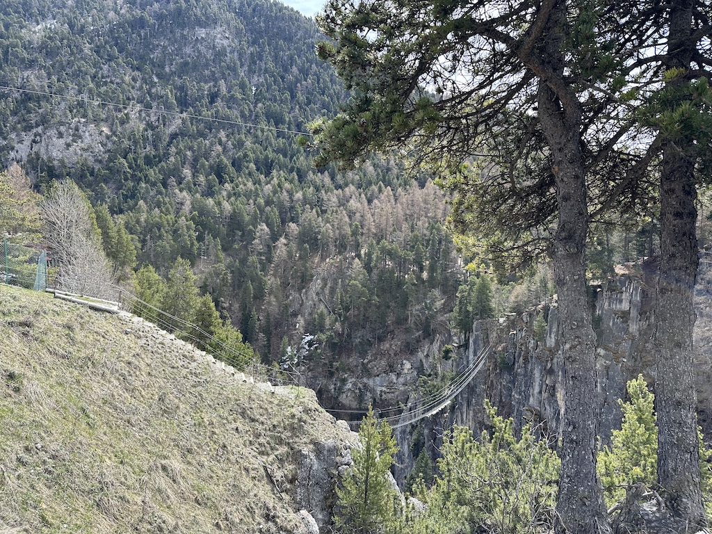 Pont tibétain Claviere Italie : activité été sensations fortes Alpes